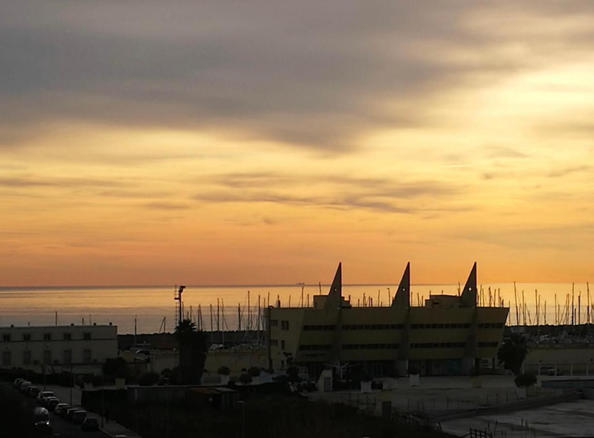 ليدو دي أوستيا Grande, Vista Mare A 2 Passi Dalla Spiaggia المظهر الخارجي الصورة